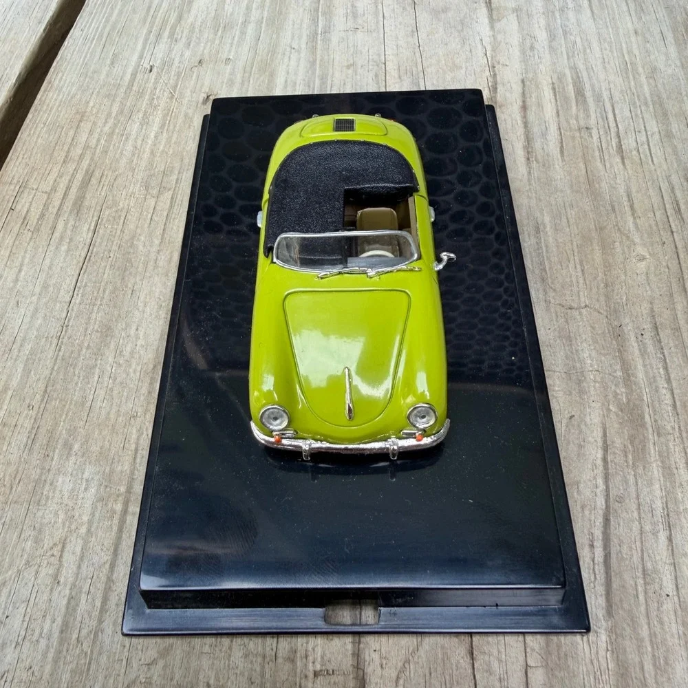 Hot Wheels Collectibles 1959 Porsche 356 Speedster Green 1:43 Diecast Model Car